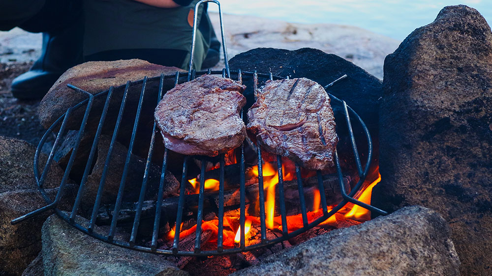 Wilderness-Canoe-Hammock-Campfire-Cooking-Bushcraft