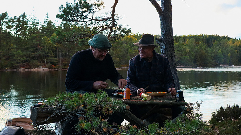 Wilderness-Canoe-Hammock-Campfire-Cooking-Bushcraft